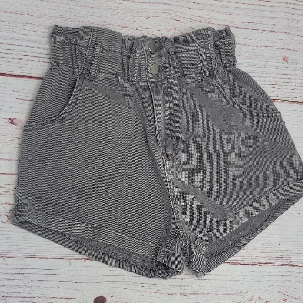 DAY + MOON Women's Gray High-Waisted Shorts NWT Size Small - Picture 2 of 7